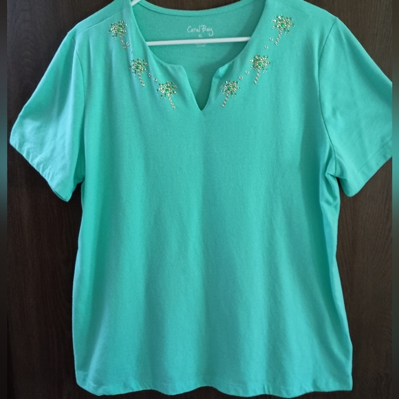 Coral Bay Aqua/Lt Mint Palm Tree Beaded Tee - Picture 2 of 5